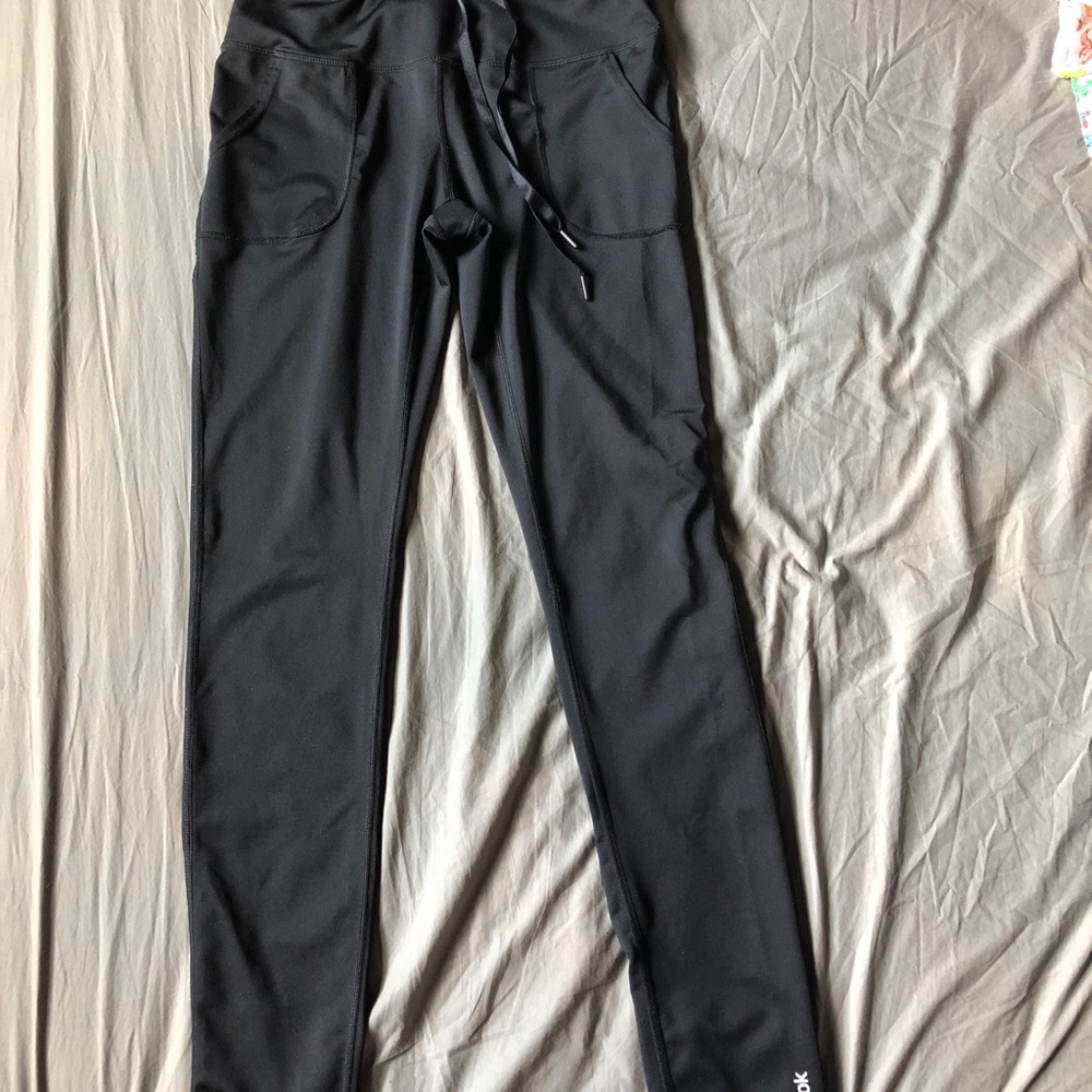 Athletic wear - Picture 2 of 7